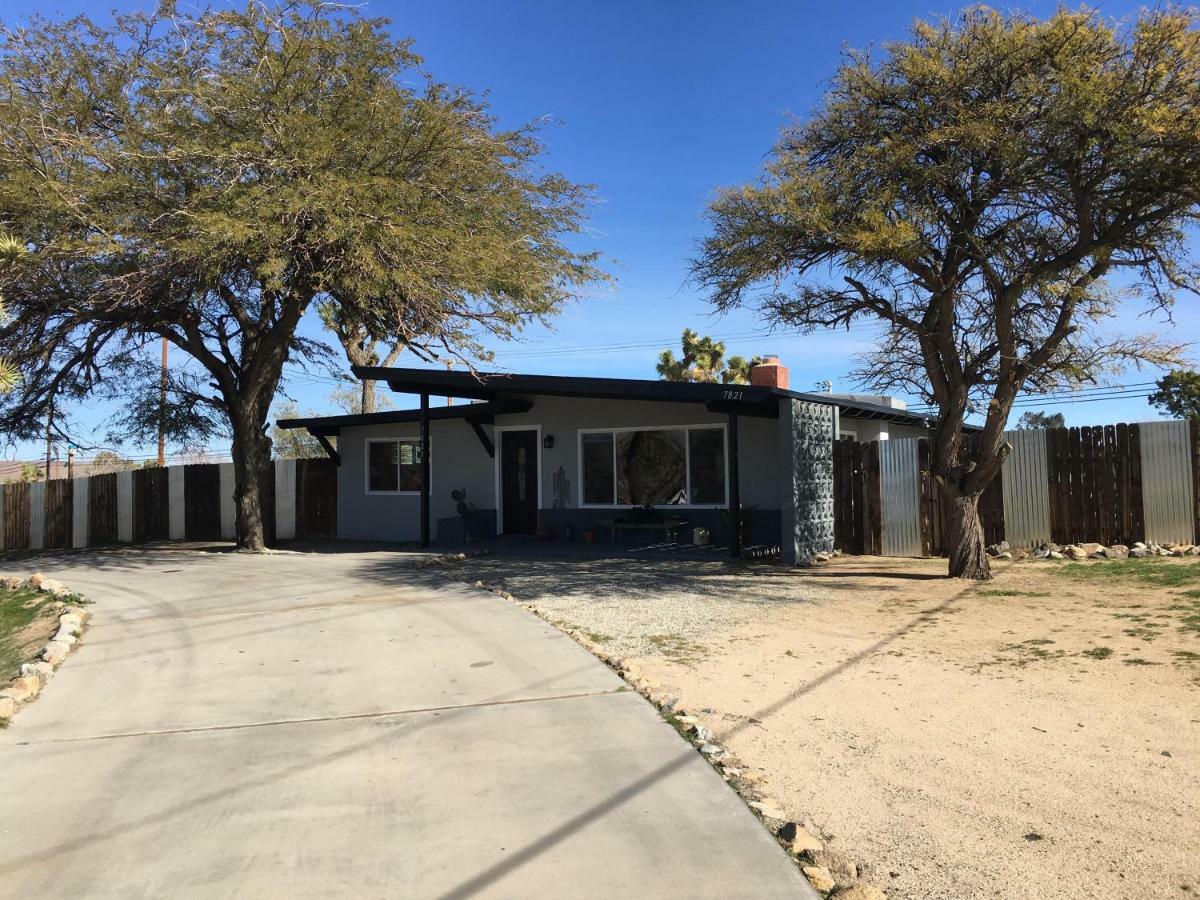 Desert Serenity In Yucca/joshua Tree W/ac & Fire Pit *